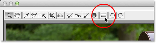 Haciendo clic en el icono de Preferencias.  Imagen © 2013 Photoshop Essentials.com
