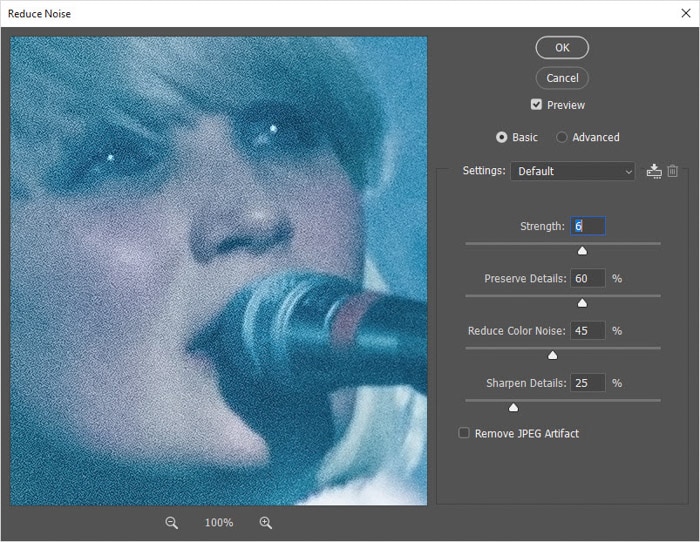 Interfaz de Photoshop que muestra la reducción del ruido de apertura en la imagen granulada seleccionada para retocar fotos