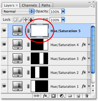 Se agrega una quinta capa de ajuste en la paleta Capas en Photoshop.