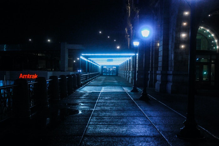 Fotografía nocturna de la calle 