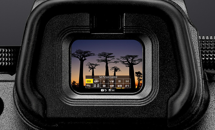 Una vista de cerca de cómo cambiar la configuración en Nikon Z7 sin espejo