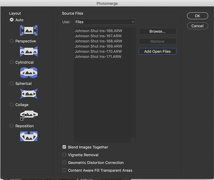 Captura de pantalla de la ventana de Photomerge en Photoshop que muestra las opciones de panorama.