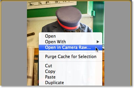 Abriendo la imagen JPEG en Camera Raw desde Adobe Bridge CS6.  Imagen © 2013 , Photoshop Essentials.com