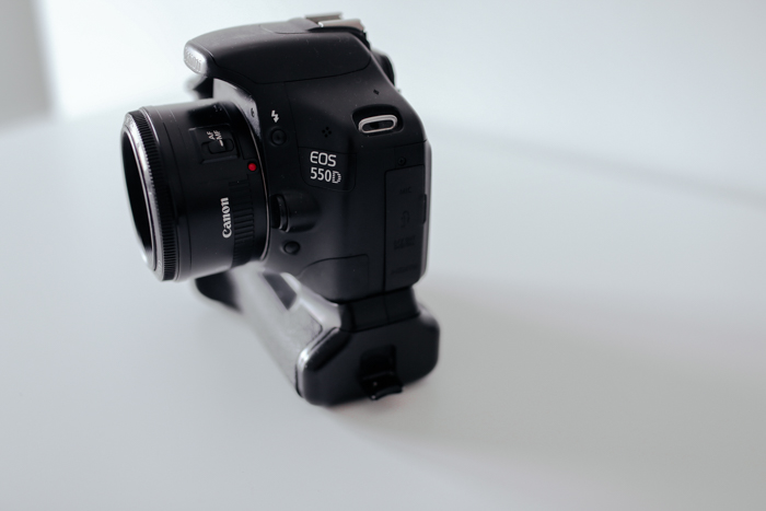 Una cámara Canon EOS 550D