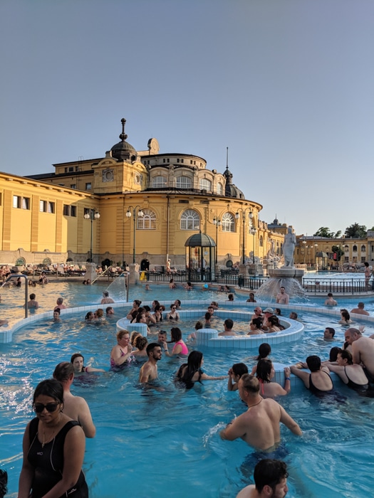 Baños termales Széchenyi: los mejores lugares para fotografiar en Budapest