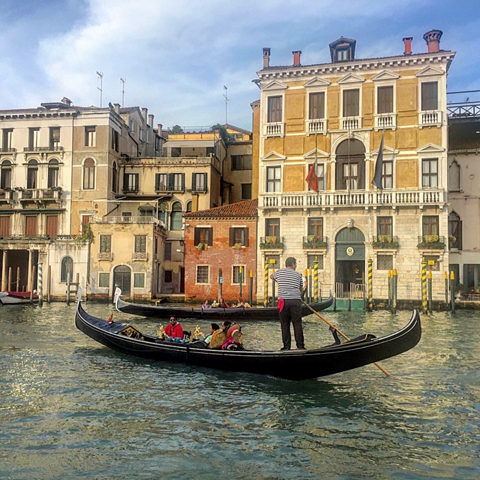 Una góndola en Venecia