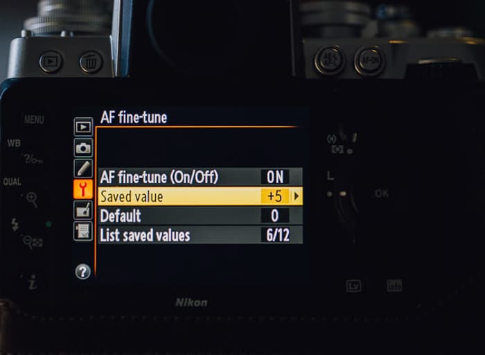 La configuración del menú de ajuste fino de AF en una cámara Nikon DSLR