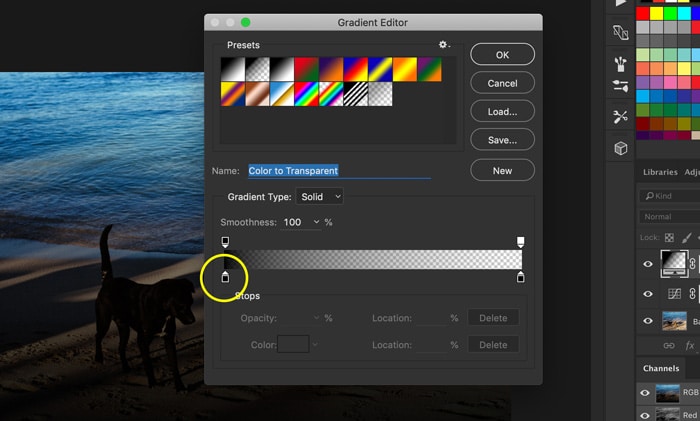 Una captura de pantalla de cómo usar el editor de degradado para agregar fugas de luz a una foto en Photoshop 
