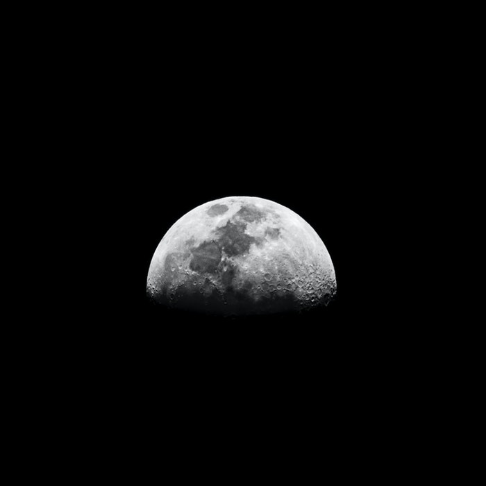 Impresionante foto de la luna.