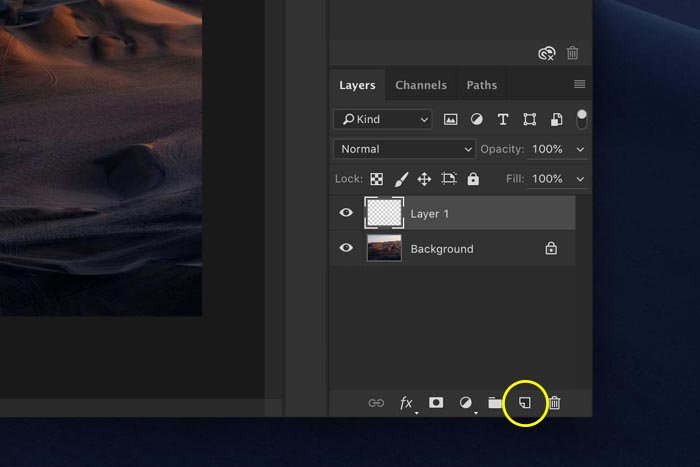 una captura de pantalla que muestra cómo crear un degradado transparente en Photoshop