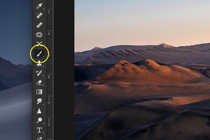una captura de pantalla que muestra cómo crear un degradado transparente en Photoshop - herramienta Pincel