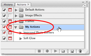 Seleccionando el conjunto 'Mis acciones' dentro de la paleta Acciones en Photoshop. 