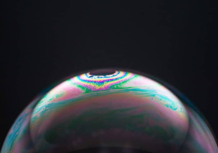 Cool fotografía macro burbuja de pompas de jabón sobre fondo negro