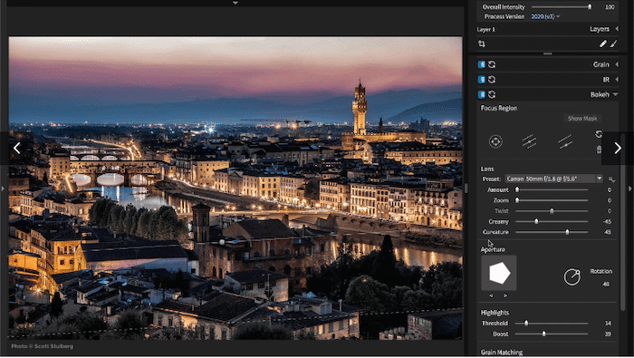 Captura de pantalla de la interfaz del software alternativo Exposure X6 de Lightroom con una imagen de Florencia de noche