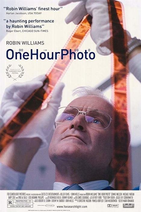 El cartel de la película para One Hour Photo - 2002, mejores películas de fotografía