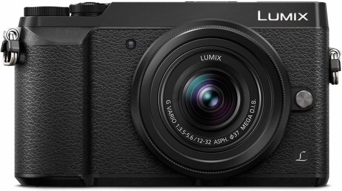 una imagen de una cámara avanzada de apuntar y disparar Panasonic Lumix GX85