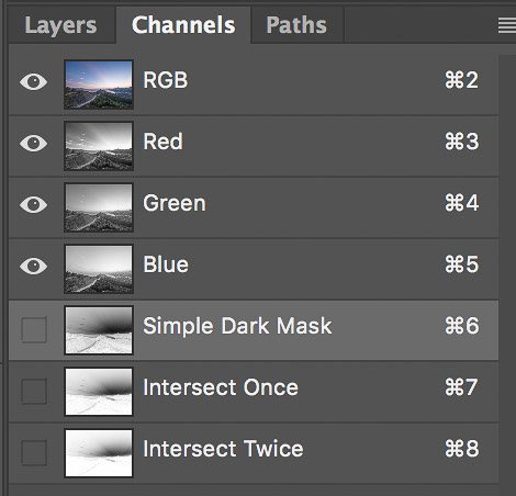 Captura de pantalla de la selección de una máscara oscura simple para crear máscaras de luminosidad básicas con un solo clic