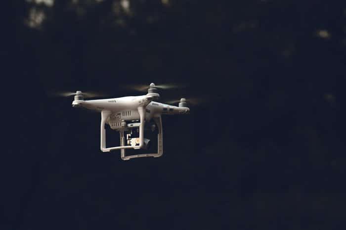 Un dron en pleno vuelo.