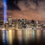 Impresionante foto de los horizontes de la ciudad de Nueva York por la noche