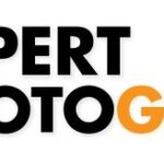 Logotipo de fotografía experto con una pequeña parte del texto de color naranja utilizando la máscara de recorte.