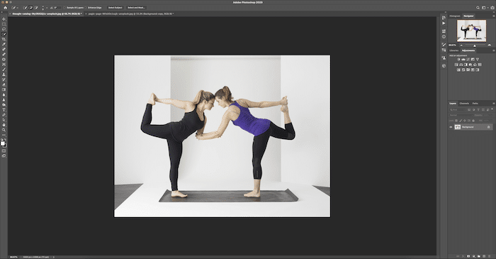 Captura de pantalla de una imagen de yoga en Photoshop para fotografía compuesta