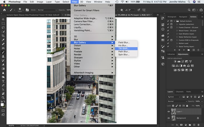 Captura de pantalla del espacio de trabajo de Photoshop.  Muestra cómo navegar hasta el filtro de desenfoque Tilt-Shift.