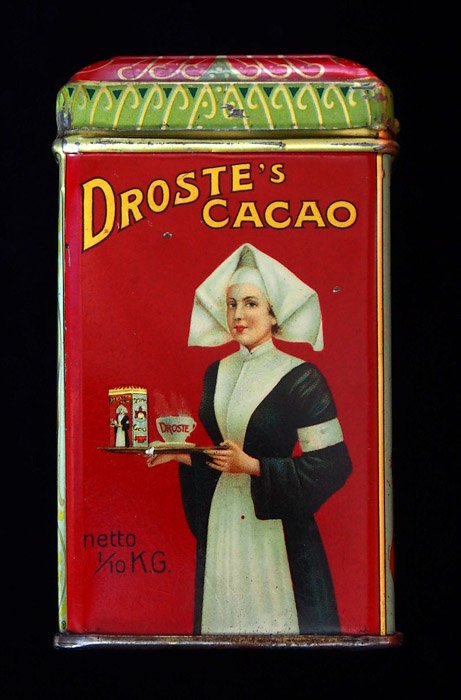 El envase de la lata de cacao Droste con una imagen diseñada por Jan Misset en 1904.