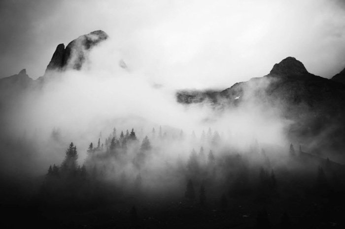 Niebla de montaña - por Fabian Irsara, fotografía de bellas artes