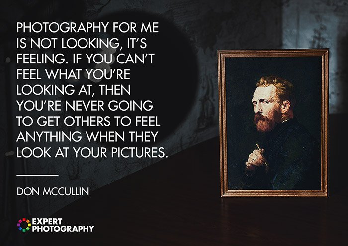 Una imagen oscura y atmosférica, un retrato enmarcado superpuesto con una cita sobre lo que hace una buena fotografía de Don McCullin