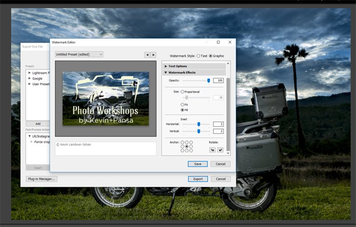 Captura de pantalla de Adobe Lightroom de hacer una marca de agua en una foto de una motocicleta plateada con un impresionante paisaje detrás